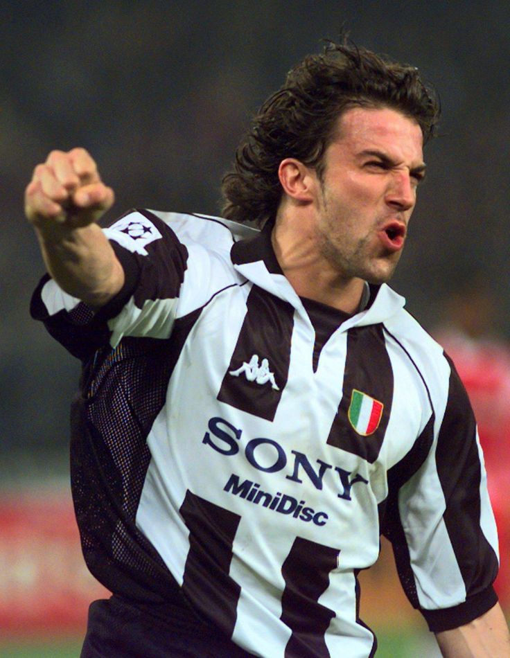 Juventus 96/97 • Home "Long Sleeves"